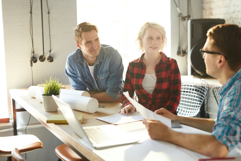 A contractor meeting with a home remodeler