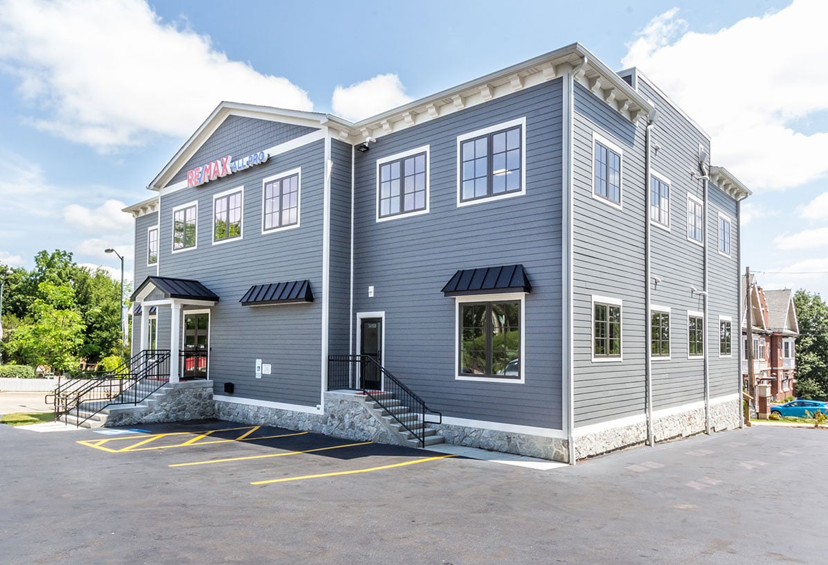 St. Charles Re/Max Commercial Remodel Hogan Design & Construction